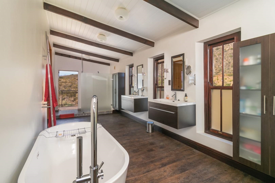 7 Bedroom Property for Sale in Robertson Western Cape